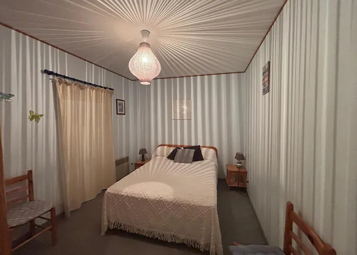 Lumineux Et Proche Aux Sables-d'olonne - Fr-1-197-446 *