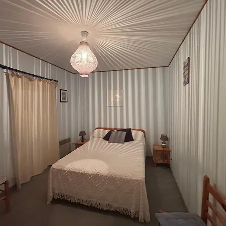 Lumineux Et Proche Aux Sables-d'olonne - Fr-1-197-446 *